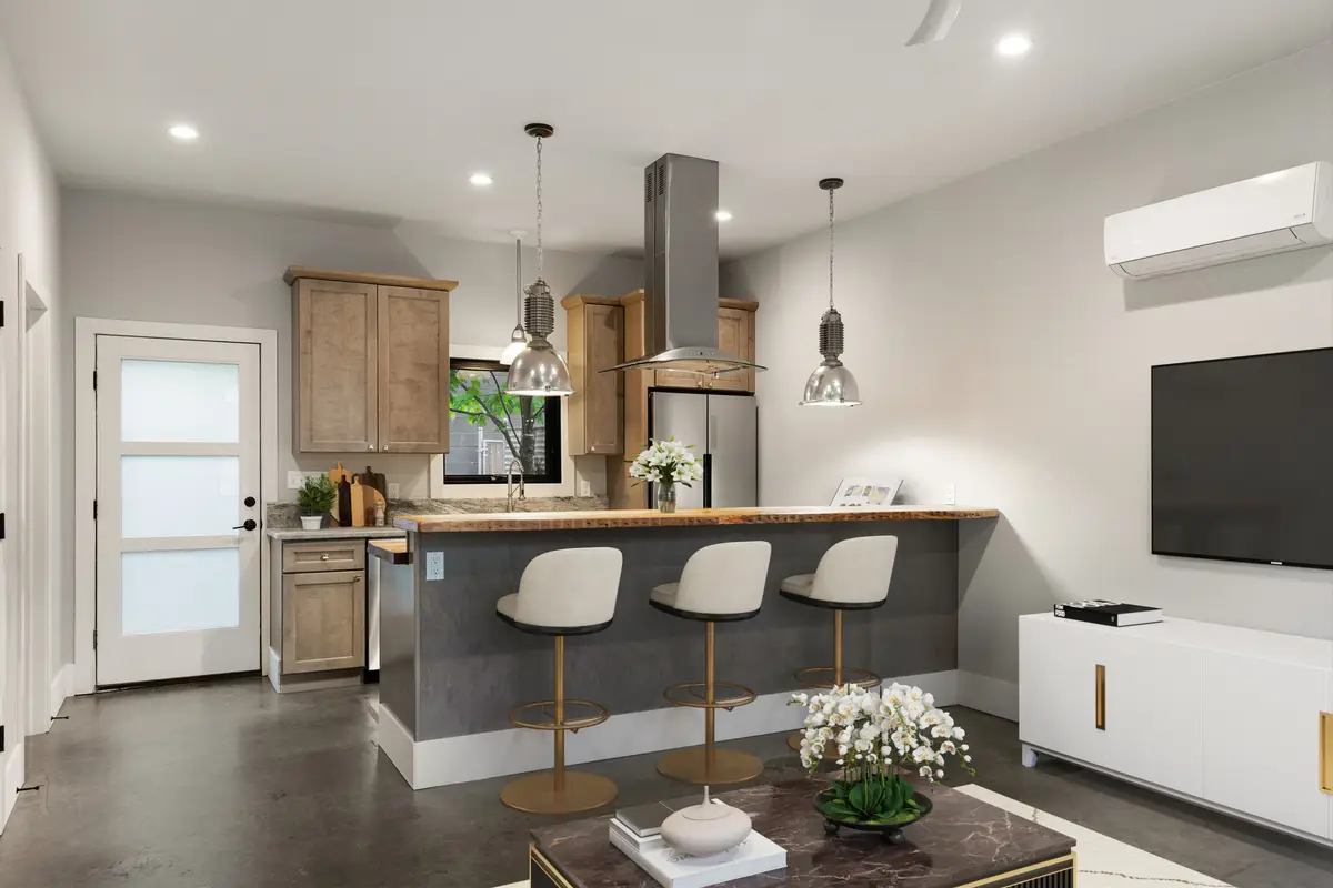 10 Mccready Aly, Lambertville, NJ 08530 - Image #1