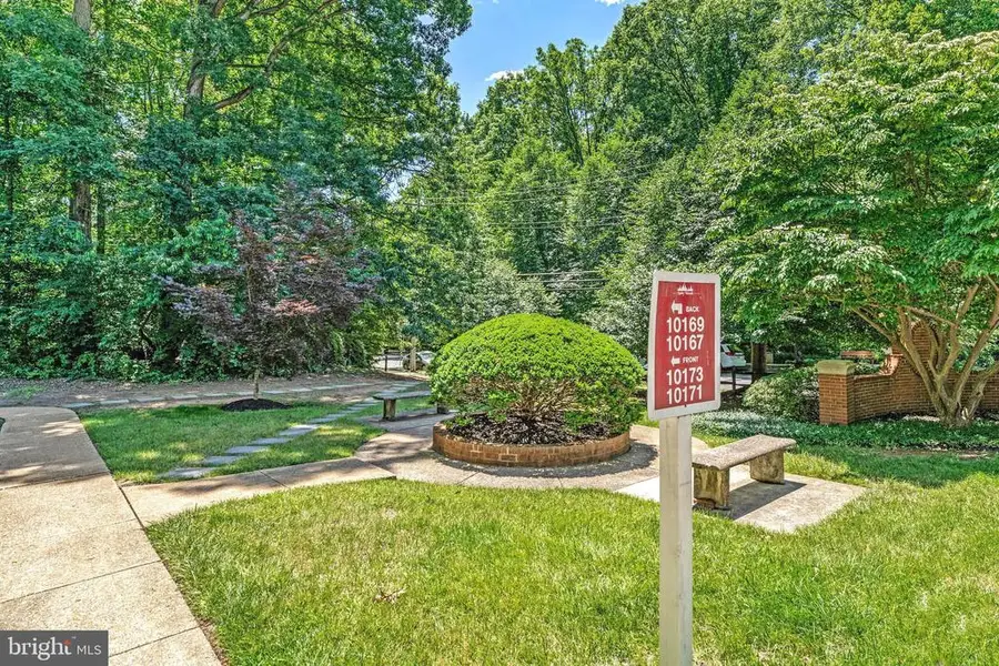 10167 Fair Woods Dr #308, Fairfax, VA 22030 - #2
