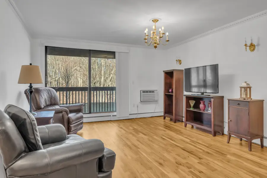 2113 Cromwell Hills Drive #2113, Cromwell, CT 06416 - Image #2