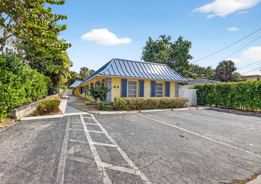 111 SE 7th Avenue #A, B, C & D., Delray Beach, FL 33483 - #3