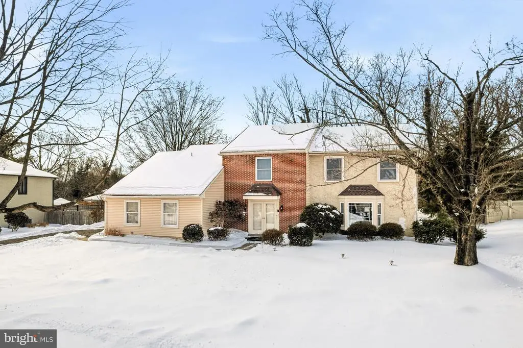 1273 Quarry Commons Dr, Yardley, PA 19067 - #1