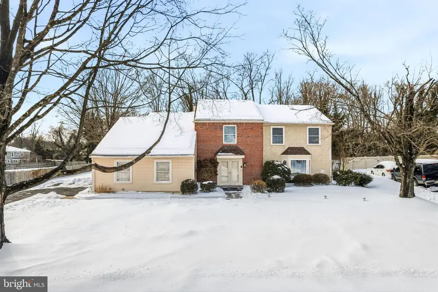 1273 Quarry Commons Dr, Yardley, PA 19067 - #2