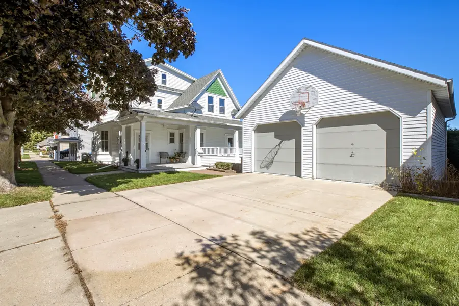 218 N JOLIET AVENUE, Sturgeon Bay, WI 54235 - #3