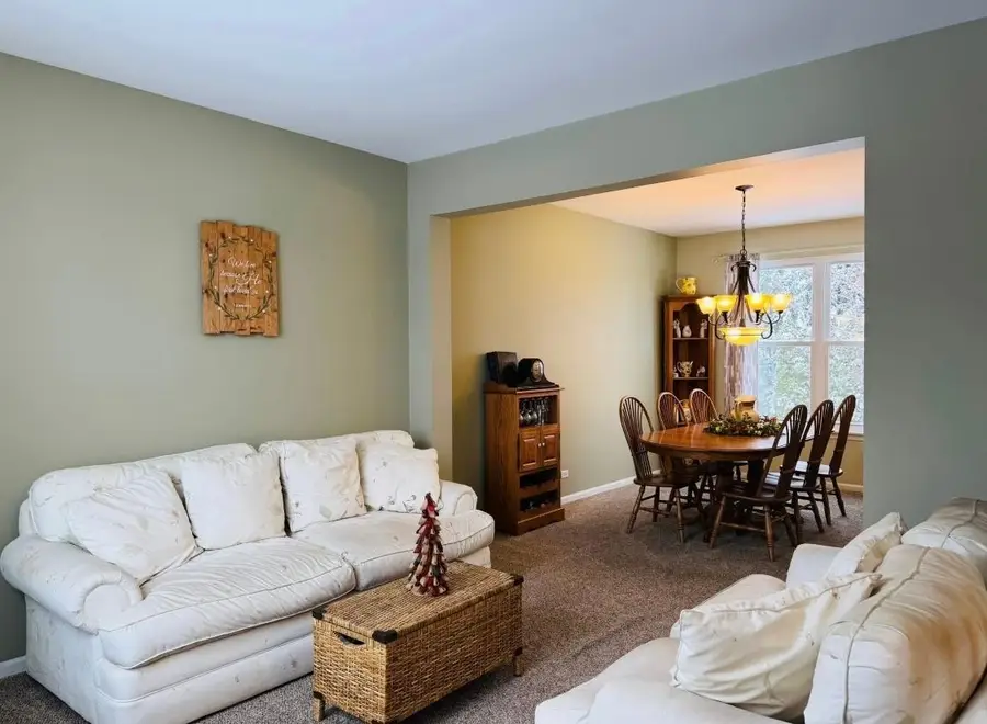 4811 Princeton Lane, Lake In The Hills, IL 60156 - Image #3