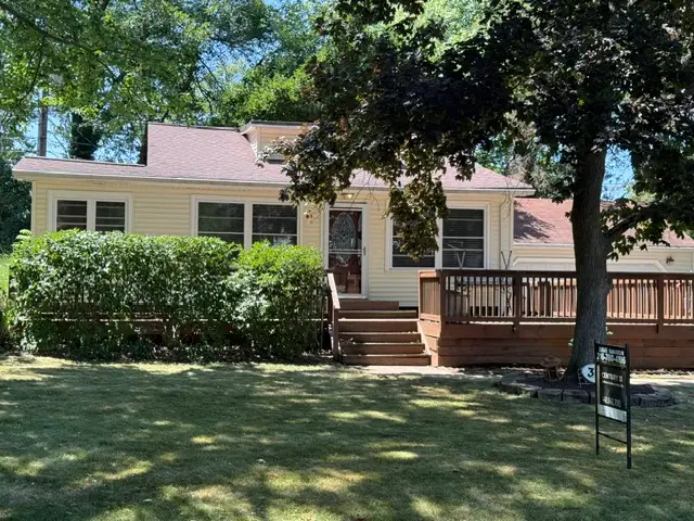 390 Oak Cliff Drive, Bay Village, OH 44140 - #2