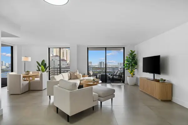 3300 NE 191st St #1813, Aventura, FL 33180