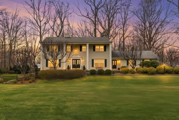 304 Chesapeake Dr, GREAT FALLS, VA 22066