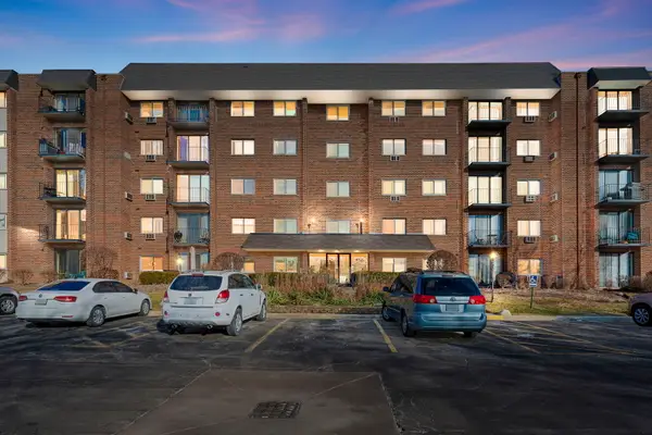 4711 Saint Joseph Creek Drive #5H, Lisle, IL 60532