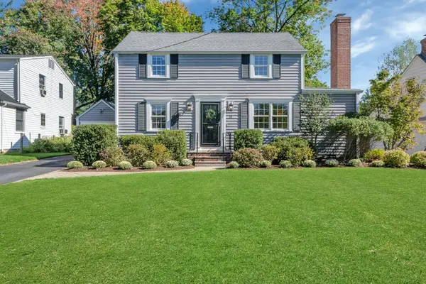 10 Valemont Way, Summit City, NJ 07901