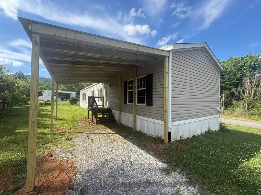 502 E 5th Street, Stevenson, AL 35772 - #3