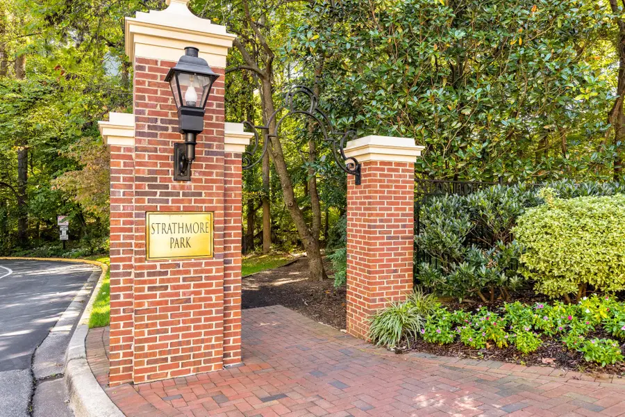 10400 Strathmore Park Ct #301, North Bethesda, MD 20852 - #3