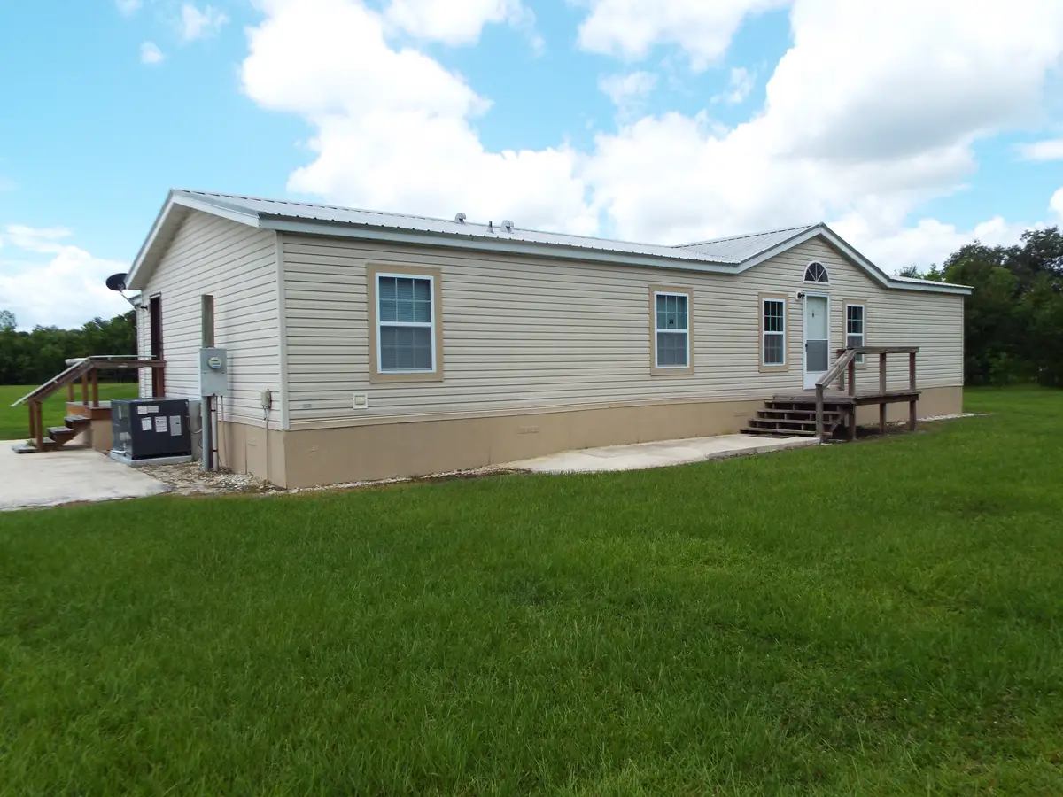 305 Palmetto Bluff Road, Palatka, FL 32177 - #1