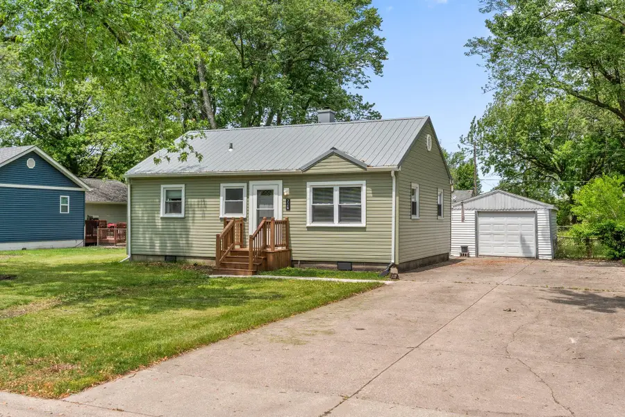 228 Oak Street, Crown Point, IN 46307 - #2