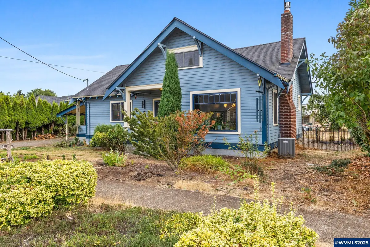 633 SE Ash St, Dallas, OR 97338 - Image #1