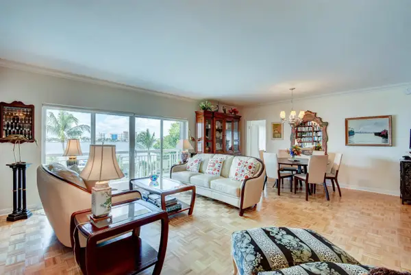 250 Bradley Place #408, Palm Beach, FL 33480
