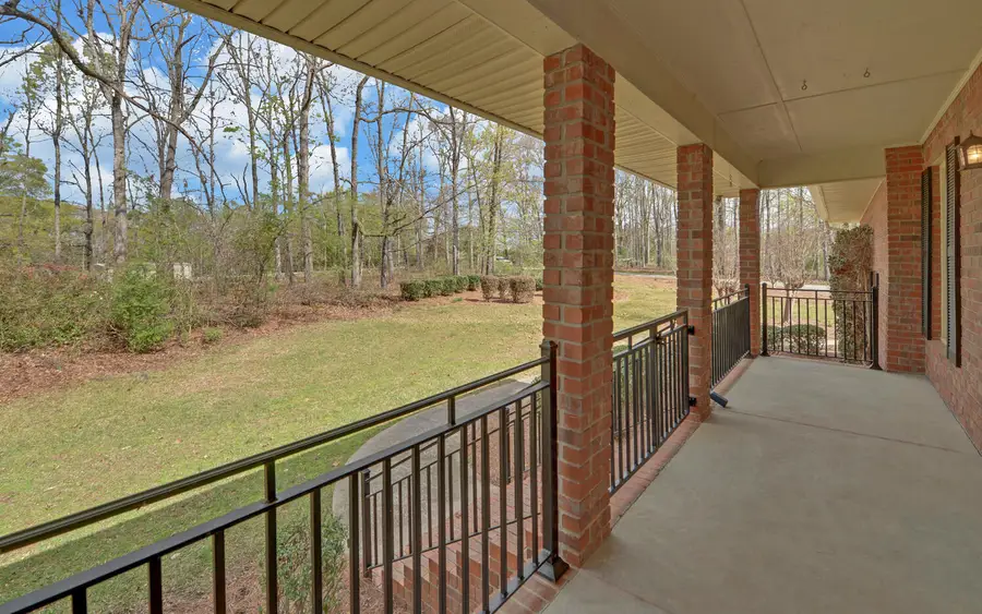 197 Woodland Way, Dewy Rose, GA 30634 - #2