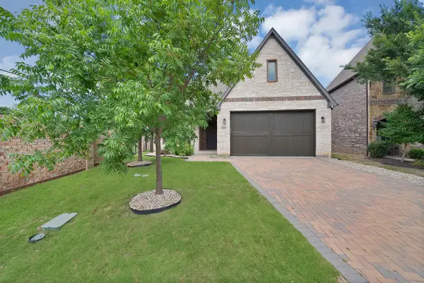 6828 Chase Street, North Richland Hills, TX 76182