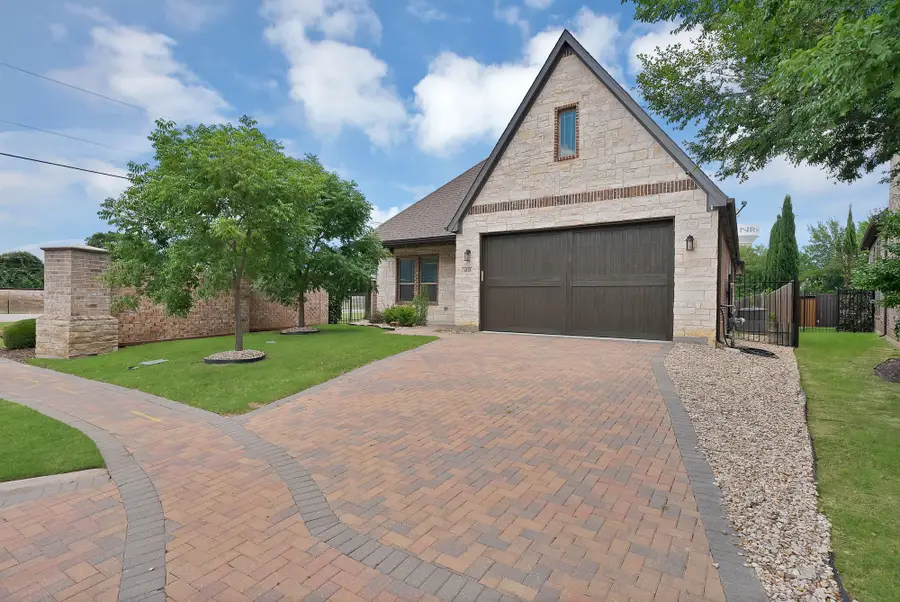 6828 Chase Street, North Richland Hills, TX 76182 - #2