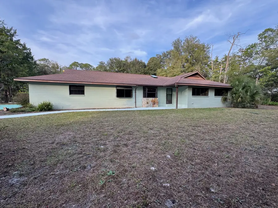 229 Davis Lake Road, Palatka, FL 32177 - #2