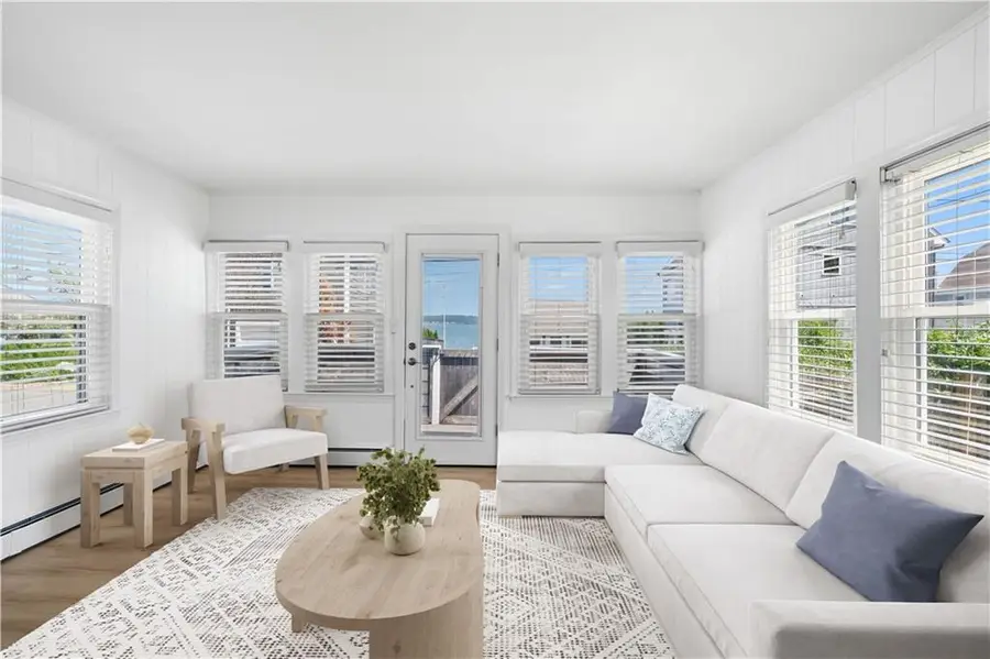 29 Aquidneck Ave, Portsmouth, RI 02871 - #3