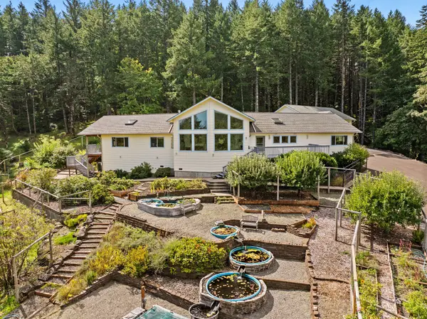 1342 NW Panorama Dr, Corvallis, OR 97330