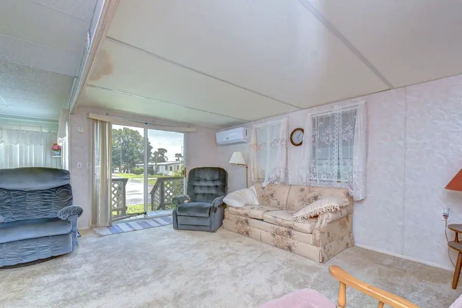 37344 Hammond Drive, Zephyrhills, FL 33541 - #3