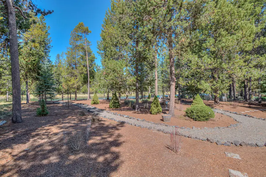 55877 Wood Duck Dr, Bend, OR 97707 - #2