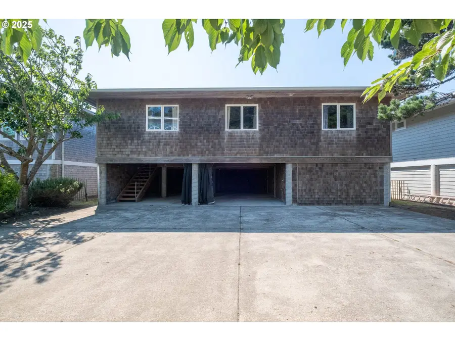 925 Happy Camp Rd, Tillamook, OR 97141 - Image #3