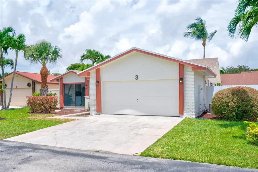 3 Fawlkland Circle, Boynton Beach, FL 33426 - #3