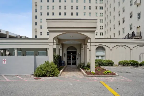 1205 St. Charles Avenue #916, New Orleans, LA 70130