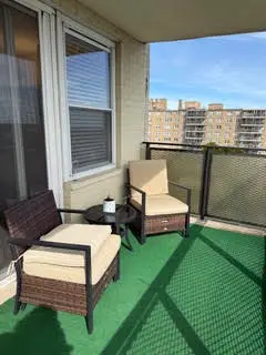 2625 Park Avenue #9P, Bridgeport, CT 06604 - #3