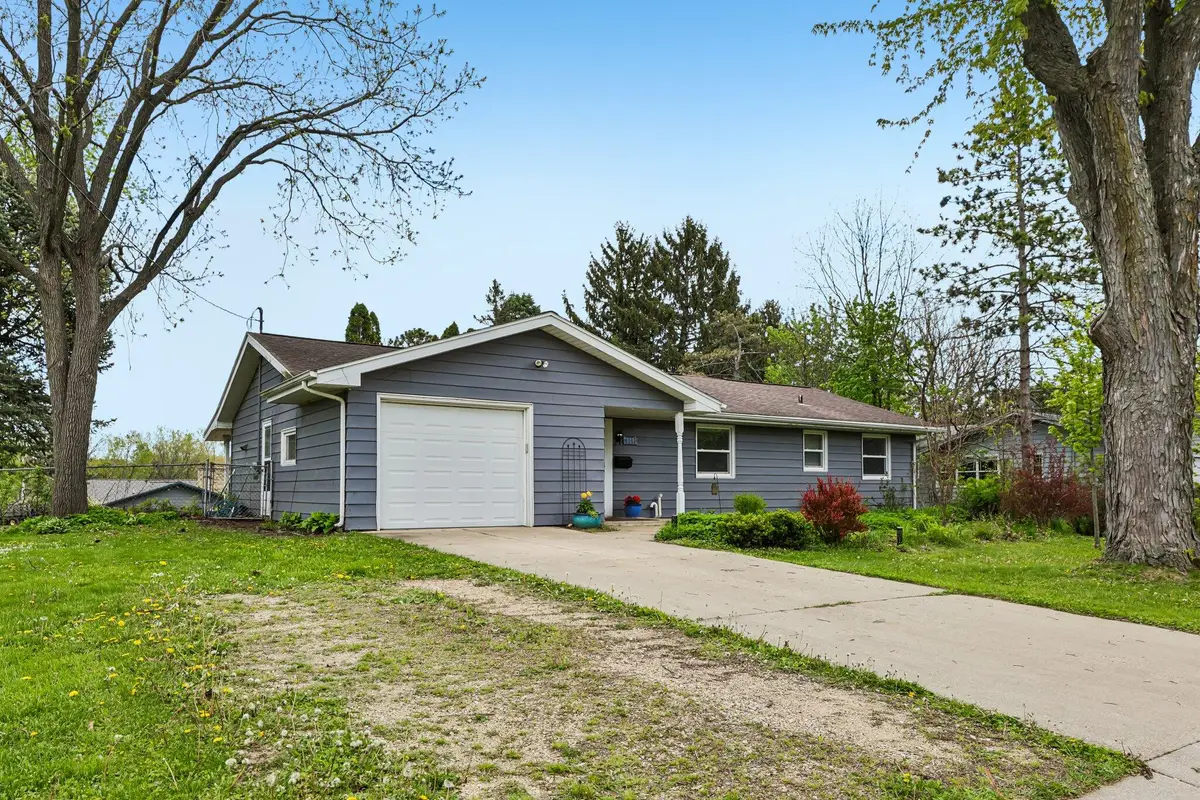 409 S Jefferson St, Verona, WI 53593 - #1