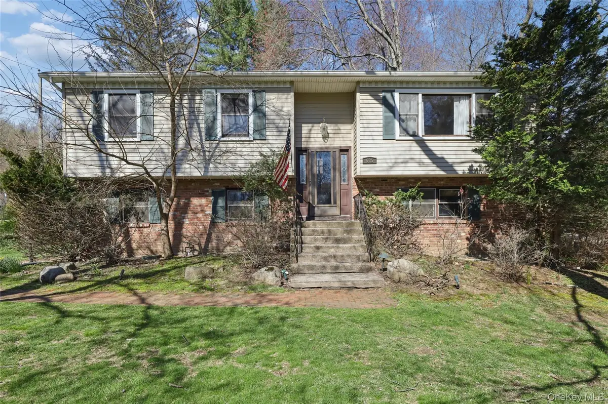 635 S Pascack Road, Chestnut Ridge, NY 10977 - #1