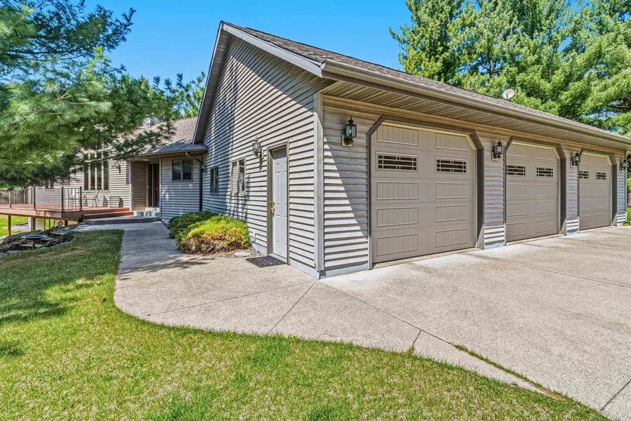 E4564 E Sherwood Drive, Spring Green, WI 53588 - #2