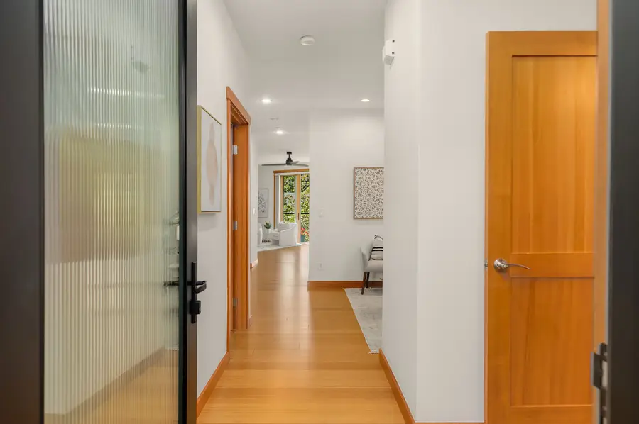 620 NE Vineyard Lane #B203, Bainbridge Island, WA 98110 - #3
