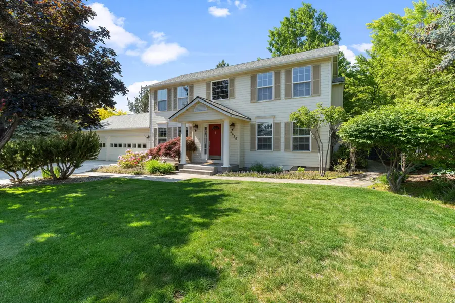 3626 SW Volcano, Redmond, OR 97756 - Image #2