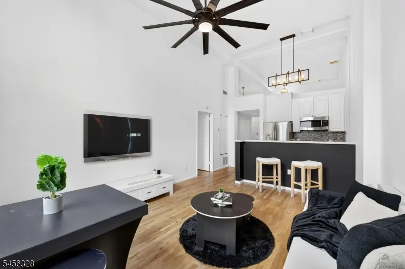 518-536 Gregory Ave 425 #425, Weehawken, NJ 07086 - #1