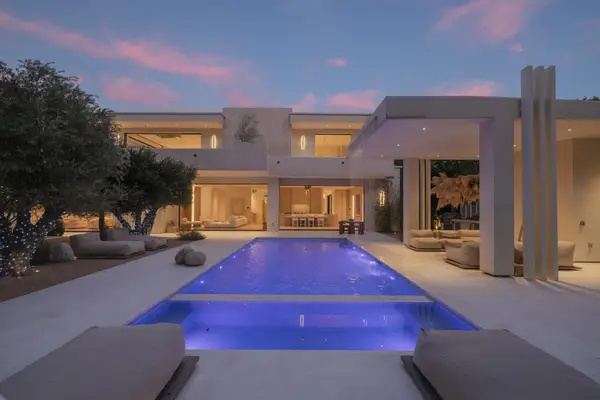 17177 Adlon Road, Encino (los Angeles), CA 91436