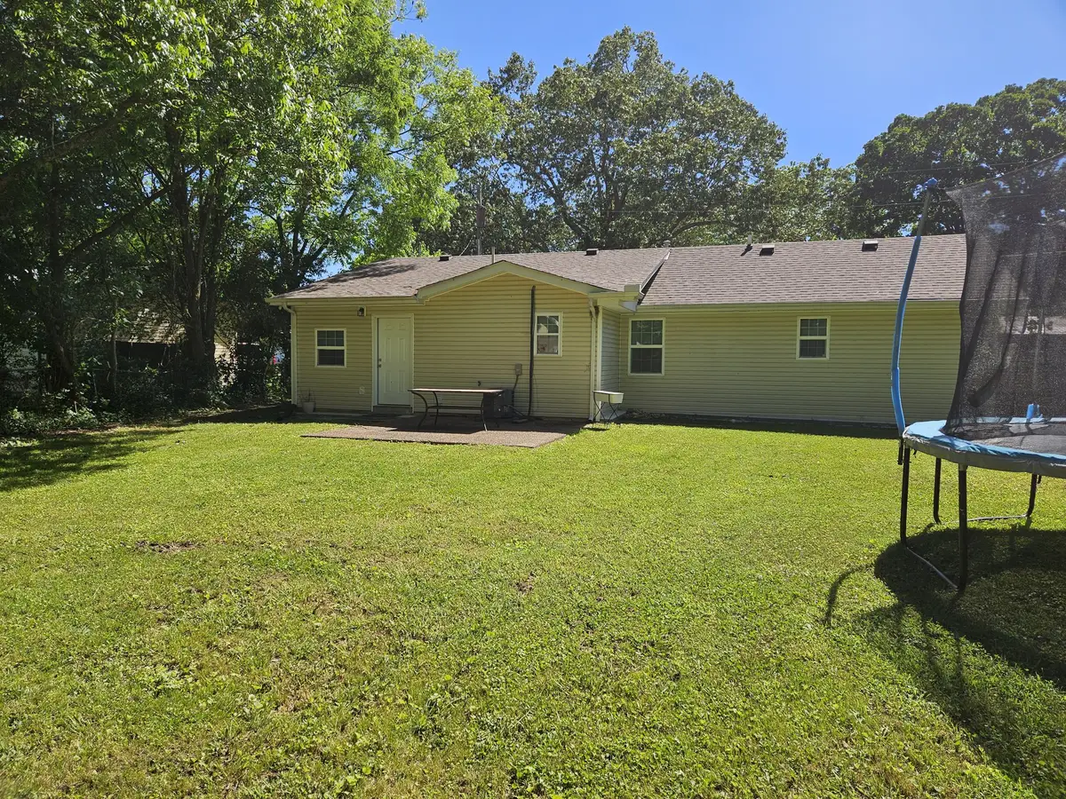 107 Gentry St, Tullahoma, TN 37388 - Image #1