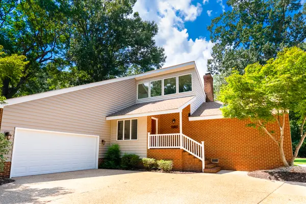 16 Wainwright Drive, Poquoson, VA 23662