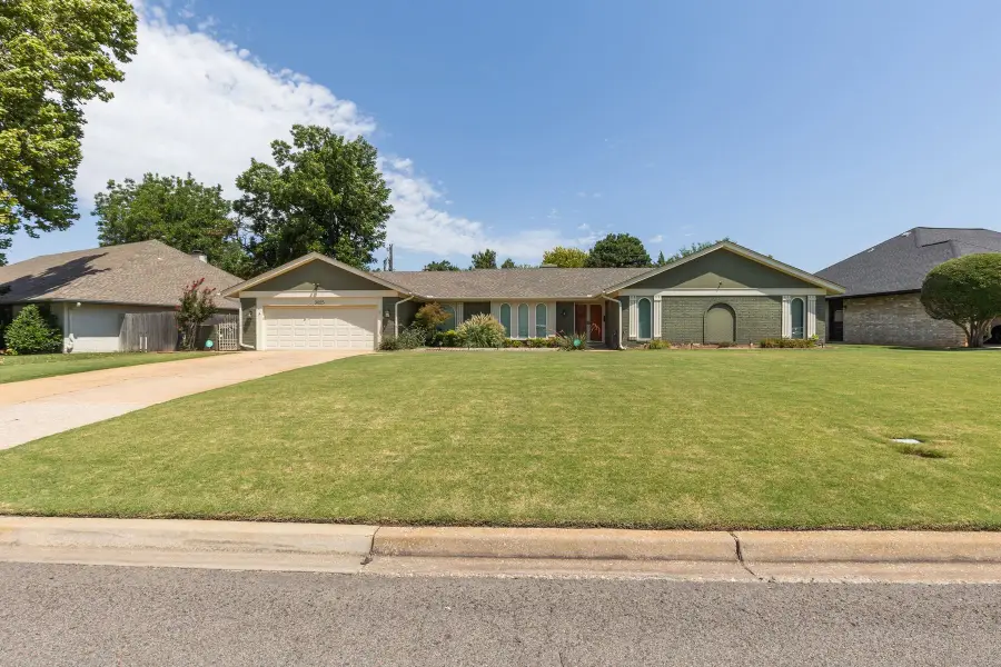 3025 Hemingford Lane, Oklahoma City, OK 73120 - #3