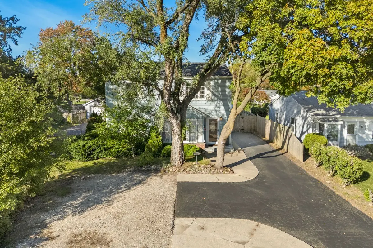 1019 Rockland Road, Lake Bluff, IL 60044 - Image #1