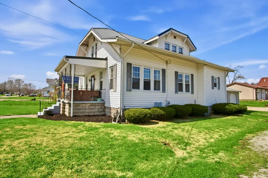 293 Elm Street, Duncan Falls, OH 43734 - #3