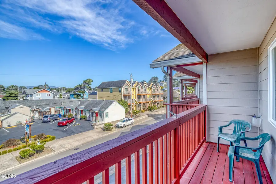 1284 NW 15th, Lincoln City, OR 97367 - #2