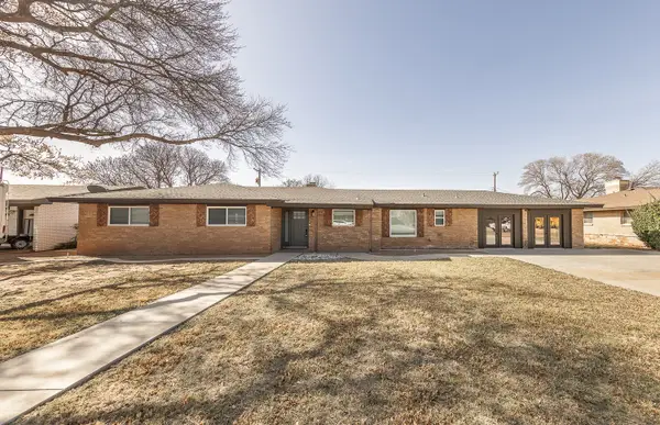 1304 8th Street, Shallowater, TX 79363