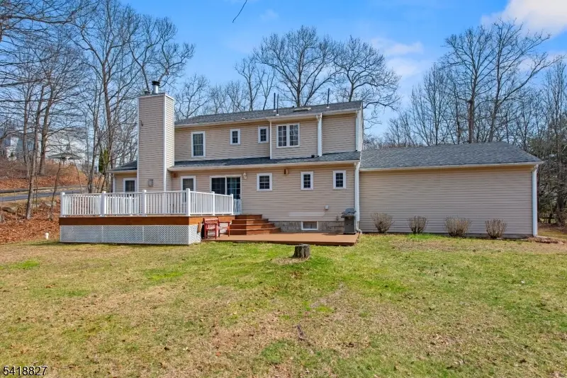 20 Windjammer Dr, Lake Hopatcong, NJ 07849 - #3