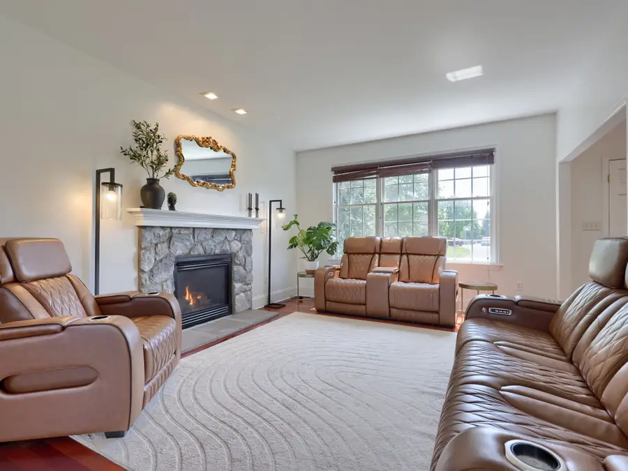 309 Chadwyck Ln, Lititz, PA 17543 - #3