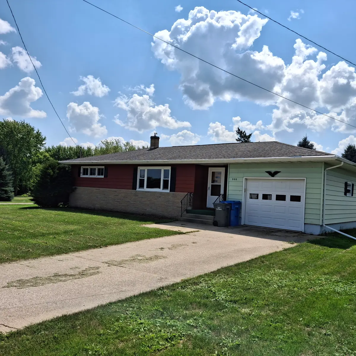 863 West St, Watertown, WI 53094 - #1