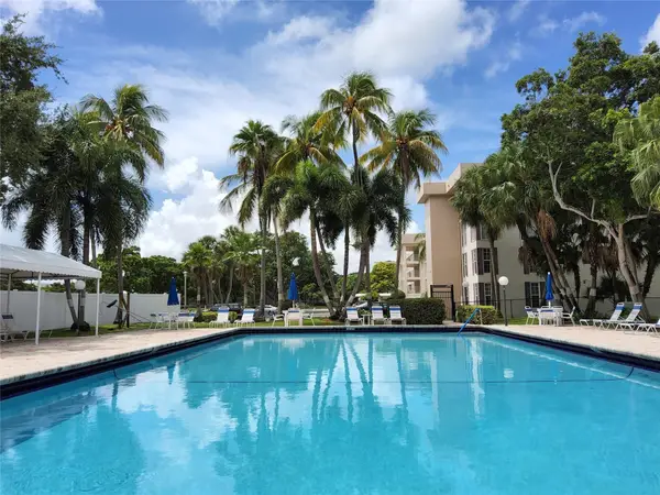 3151 S Palm Aire Drive #301, Pompano Beach, FL 33069