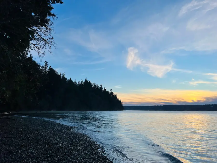 137 SW Madrona Road, Vashon, WA 98070 - Image #2